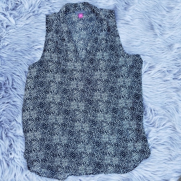 Vince Camuto v neck sleeveless top sz S - Picture 3 of 6